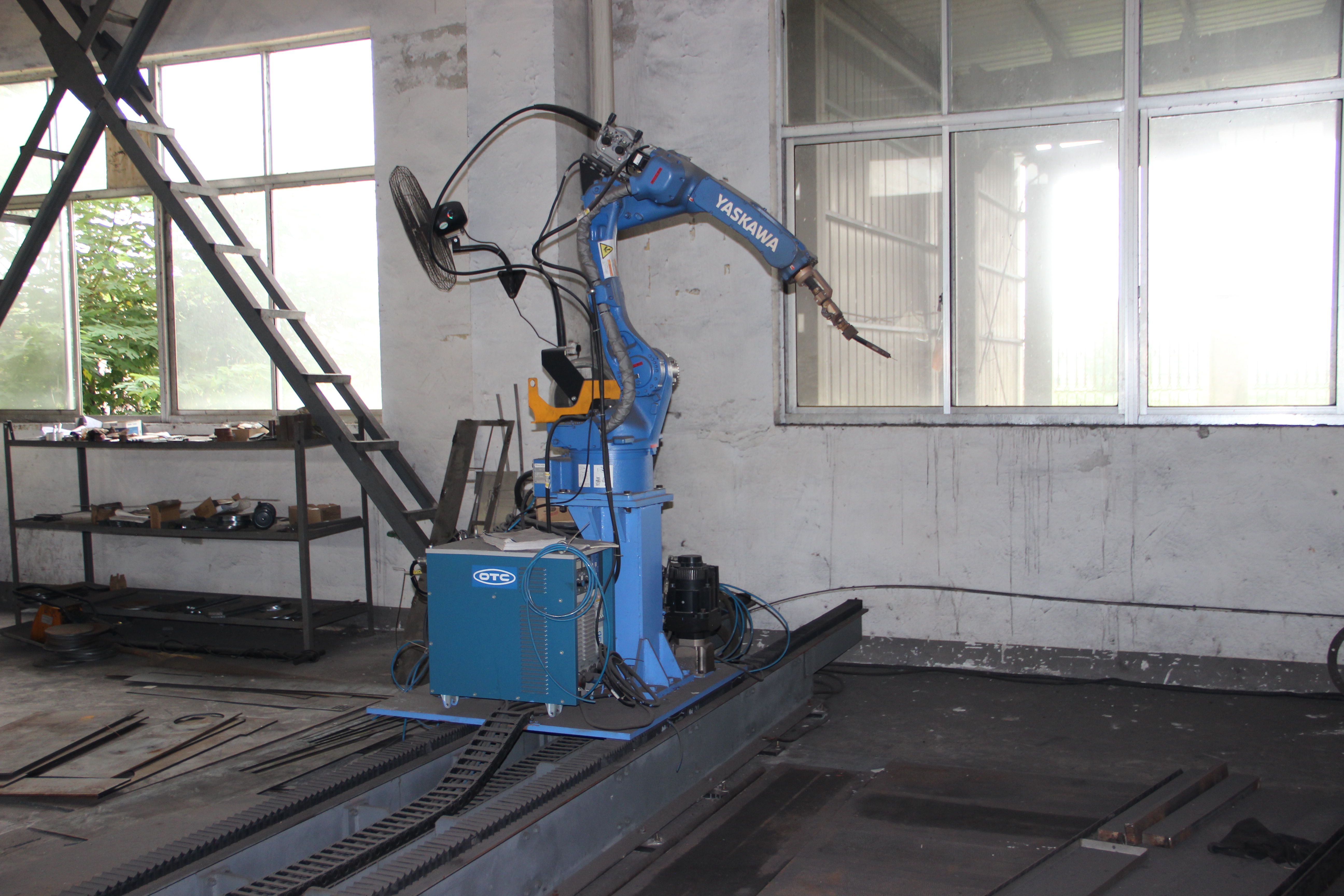 Huakai Nonwoven welding robot station